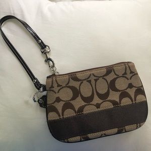 ⚡️FLASH SALE⚡️ NWOT Coach Wristlet/Coin Purse